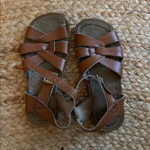 Salt Water Sandals by Hoy Girls Brown Leather Sandals | Size 11 (13 regular)
